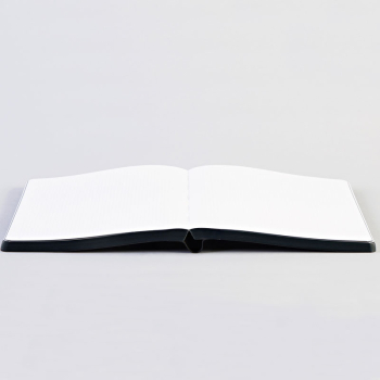 Nuuna, Notizbuch,Flex-Cover aus recyceltem Leder Seiten Punktraster,schwarz und weiss,Future Plans, geöffnet